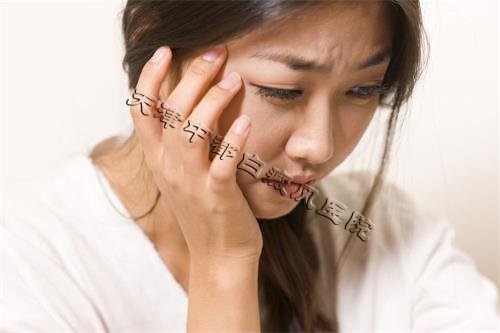 為什么女性白癜風發病比男性高？